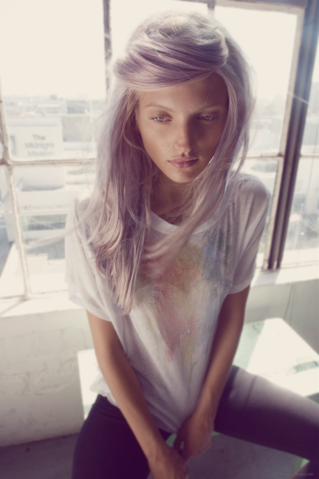 Фото красивого окрашивания серо фиолетового волоса