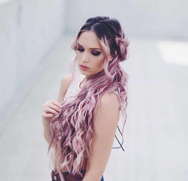 Серые волосы с розовыми концами фото 